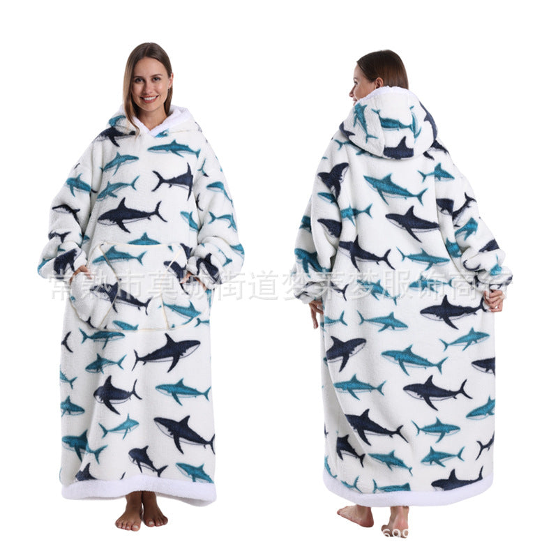 Une génération de sweat à capuche imprimé décontracté, vêtement d'hiver épais et long, chemise de nuit pour couple adulte, étiquetage TK transfrontalier