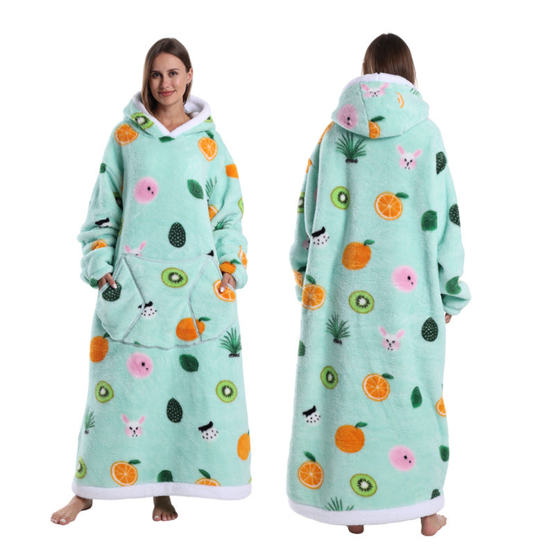 Une génération de sweat à capuche imprimé décontracté, vêtement d'hiver épais et long, chemise de nuit pour couple adulte, étiquetage TK transfrontalier