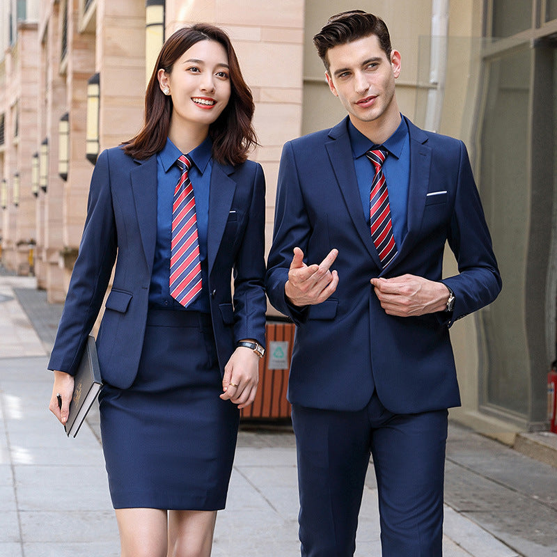 Tenue professionnelle pour hommes et femmes, costumes d'affaires ajustés et tendance pour l'automne et l'hiver, costumes formels quatre pièces avec gilet pour femmes.